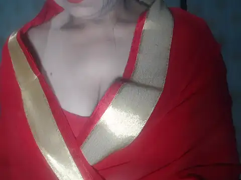 Snapshot of Hotronita123 chatting on January 2026 05:15:01 PM Hotronita123 online show from January 2026 05:15:01 PM