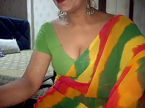Snapshot of Hotronita123 chatting on July 2026 10:33:02 AM Hotronita123 online show from July 2026 10:33:02 AM