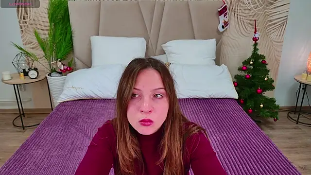 Snapshot of lindapierse chatting on December 2025 07:14:02 AM lindapierse online show from December 2025 07:14:02 AM