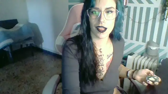 Snapshot of blackrose1997 chatting on December 2025 02:25:02 PM blackrose1997 online show from December 2025 02:25:02 PM