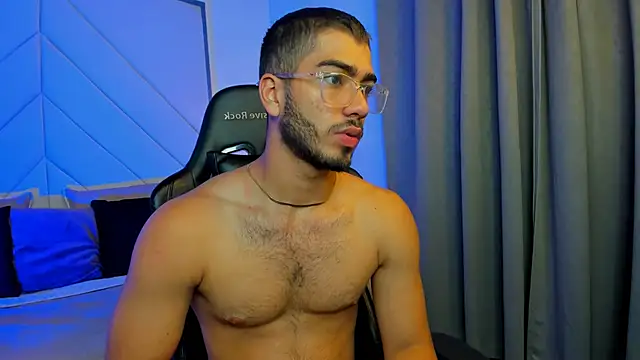 Snapshot of Franco_banderas chatting on December 2025 12:21:02 PM Franco banderas online show from December 2025 12:21:02 PM