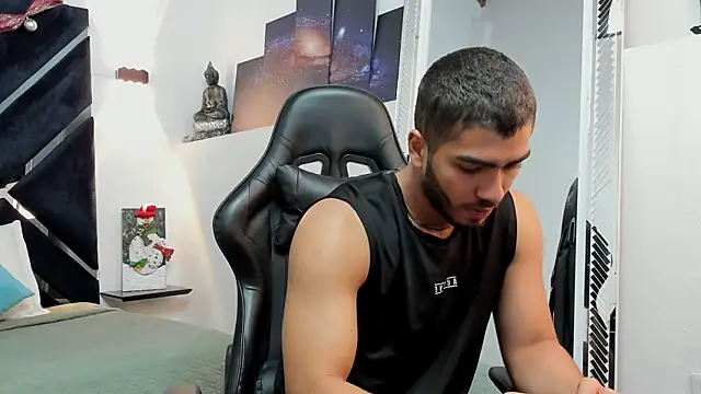 Snapshot of Franco_banderas chatting on December 2025 12:47:02 PM Franco banderas online show from December 2025 12:47:02 PM