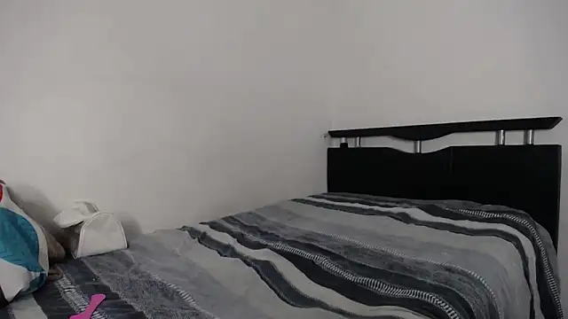 Snapshot of nohemyDream chatting on December 2025 05:23:01 AM nohemyDream online show from December 2025 05:23:01 AM