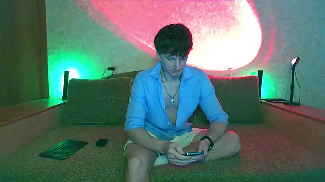 mr Love Anders online show from December 2025 11:39:02 AM