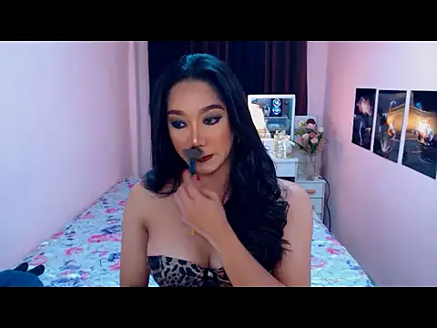 UrScreenGoddess online show from February 2026 03:24:02 AM