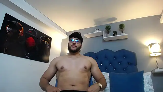 Snapshot of mike_foxxx_ chatting on November 2025 03:32:02 AM mike foxxx online show from November 2025 03:32:02 AM