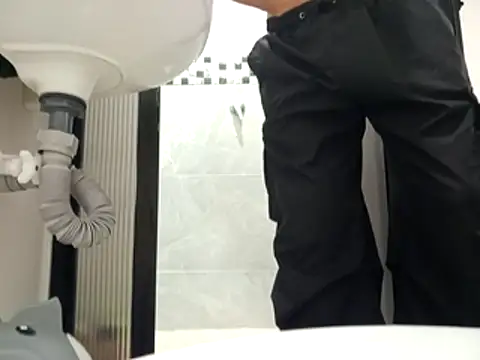 Snapshot of am_cvo1824 chatting on November 2025 09:08:01 PM am cvo1824 online show from November 2025 09:08:01 PM