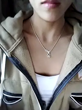 Snapshot of iam-eli chatting on November 2025 09:35:01 AM iam-eli online show from November 2025 09:35:01 AM