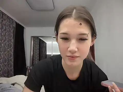 Snapshot of lilXdomii chatting on December 2025 06:38:01 PM lilXdomii online show from December 2025 06:38:01 PM