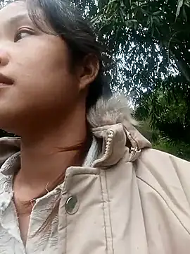 Snapshot of Pretty-haert chatting on December 2025 01:48:02 AM Pretty-haert online show from December 2025 01:48:02 AM