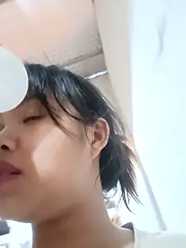 Pretty-haert online show from April 2026 02:44:01 PM