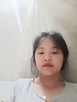 Snapshot of Pretty-haert chatting on May 2026 11:45:01 PM Pretty-haert online show from May 2026 11:45:01 PM