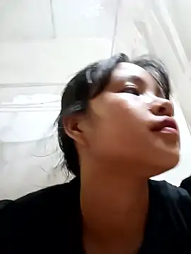 Snapshot of Pretty-haert chatting on May 2026 06:30:01 AM Pretty-haert online show from May 2026 06:30:01 AM