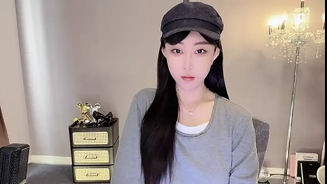 Snapshot of Miahave chatting on December 2025 01:44:02 AM Miahave online show from December 2025 01:44:02 AM