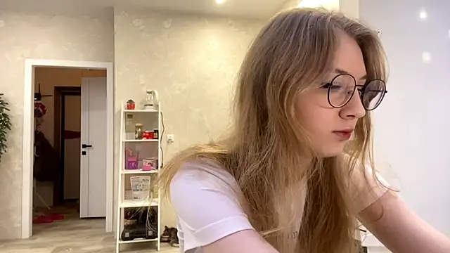 MargyDejong online show from December 2025 02:11:01 PM