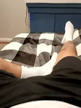 Snapshot of Lalin2323 chatting on February 2026 01:48:02 AM Lalin2323 online show from February 2026 01:48:02 AM