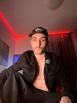 Snapshot of Crazy_Marshall chatting on December 2025 08:48:02 PM Crazy Marshall online show from December 2025 08:48:02 PM