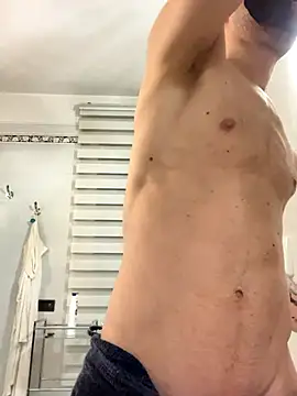 Snapshot of Crazy_Marshall chatting on December 2025 09:31:02 PM Crazy Marshall online show from December 2025 09:31:02 PM