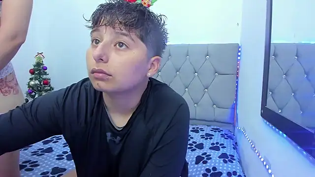 Snapshot of ATHENEA_ZULEINYS chatting on December 2025 12:10:02 PM ATHENEA ZULEINYS online show from December 2025 12:10:02 PM