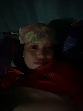 Snapshot of Lilik2 chatting on December 2025 02:00:02 PM Lilik2 online show from December 2025 02:00:02 PM