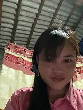 Lilik2 online show from April 2026 07:33:02 PM