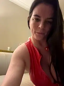 Snapshot of SexySel chatting on December 2025 04:01:02 PM SexySel online show from December 2025 04:01:02 PM