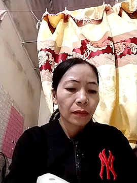 Snapshot of Cool-iponk chatting on December 2025 01:21:02 AM Cool-iponk online show from December 2025 01:21:02 AM