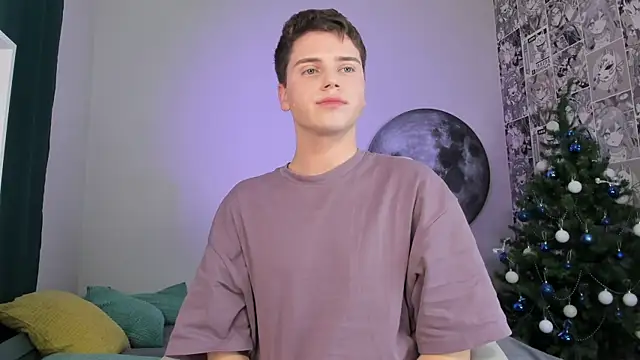 Snapshot of Olie_Sparkle chatting on December 2025 09:41:02 PM Olie Sparkle online show from December 2025 09:41:02 PM