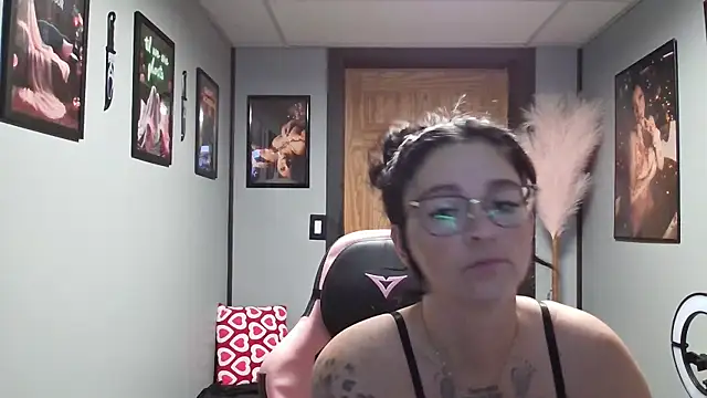 Snapshot of Natalia5Nash chatting on February 2026 01:37:01 PM Natalia5Nash online show from February 2026 01:37:01 PM