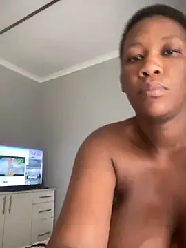 Snapshot of GiantClithpee chatting on December 2024 10:08:02 AM GiantClithpee online show from December 2024 10:08:02 AM