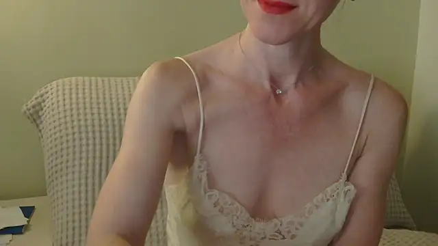 Snapshot of AuroraAG chatting on June 2026 11:10:01 AM AuroraAG online show from June 2026 11:10:01 AM