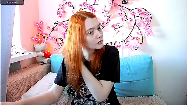 Snapshot of Ungoliant_Kiss chatting on July 2026 02:30:02 PM Ungoliant Kiss online show from July 2026 02:30:02 PM