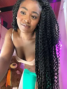 Cynthia es online show from December 2025 04:59:02 PM