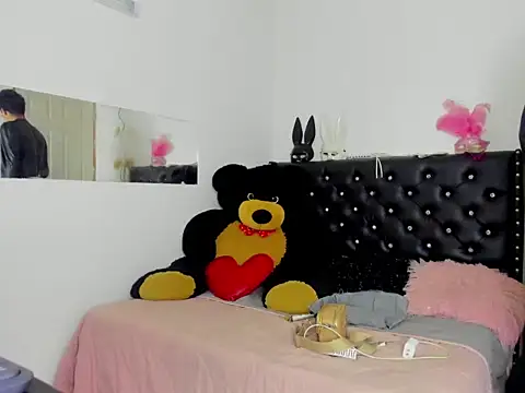 BlakeNoir  online show from April 2026 12:10:01 AM