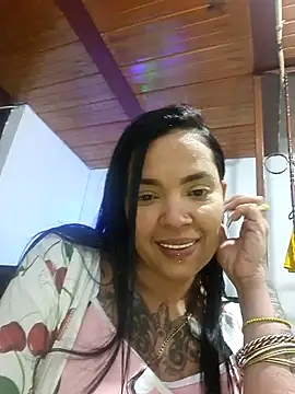 Sophialewuis online show from December 2025 04:21:01 AM