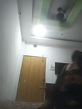 Your-shreya143 online show from February 2026 07:16:01 AM