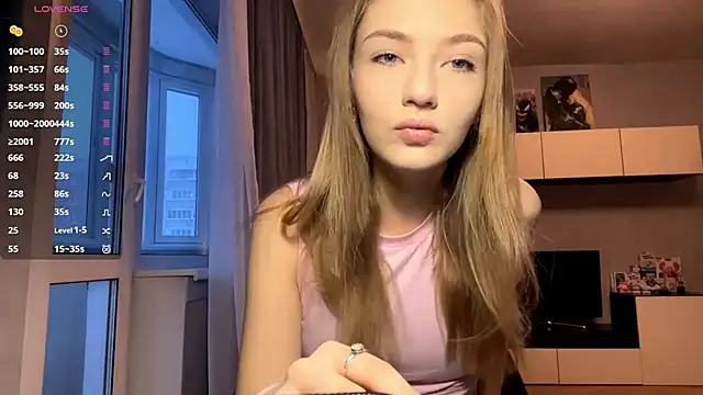 AveryBerkson online show from December 2025 03:13:02 AM