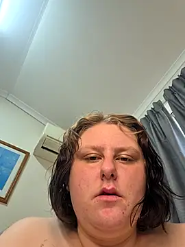 Lillee20 online show from July 2026 05:56:01 AM