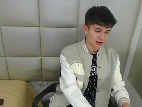 JuanGomm online show from December 2025 03:44:02 AM