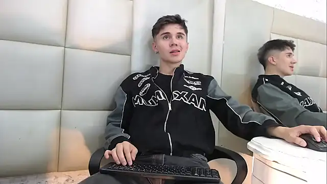 JuanGomm online show from January 2026 08:03:02 PM