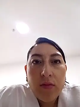 Valeria montana  online show from January 2026 11:37:02 AM