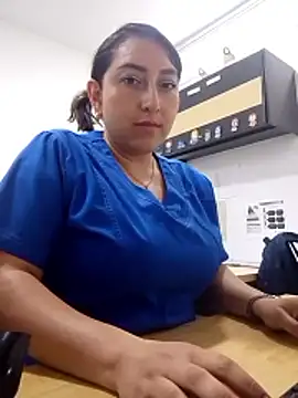 Valeria montana  online show from March 2026 02:00:02 PM