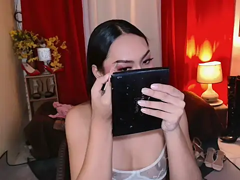 Snapshot of kylieEmparado chatting on June 2026 11:10:01 AM kylieEmparado online show from June 2026 11:10:01 AM