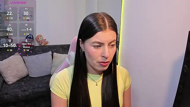 Snapshot of KatieCortes chatting on January 2026 01:31:02 AM KatieCortes online show from January 2026 01:31:02 AM