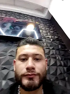 Snapshot of MaxSteel_x chatting on December 2025 05:20:01 PM MaxSteel x online show from December 2025 05:20:01 PM