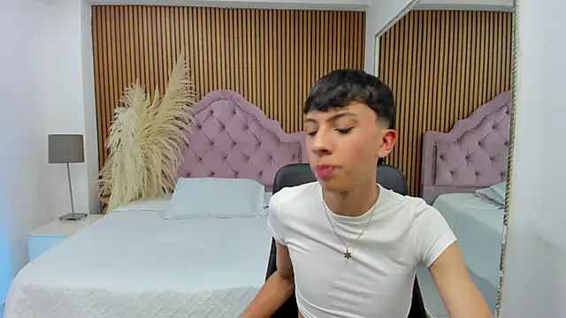 Snapshot of Jamess_Carterr_ chatting on January 2026 05:22:01 AM Jamess Carterr online show from January 2026 05:22:01 AM