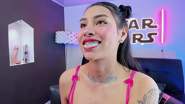 Snapshot of miss_monserrat chatting on December 2025 06:34:02 PM miss monserrat online show from December 2025 06:34:02 PM