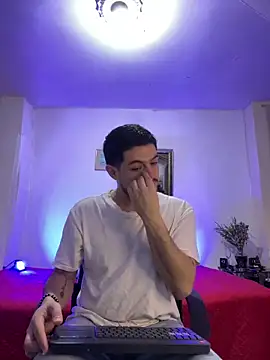 williamsmiiths16 online show from March 2026 11:49:02 AM