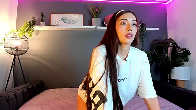 Snapshot of anny_bianchi_ chatting on December 2025 11:37:01 AM anny bianchi online show from December 2025 11:37:01 AM