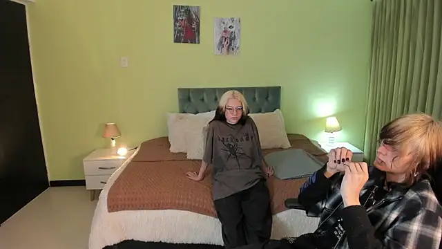 Snapshot of Eros_Nyx_ chatting on January 2026 04:17:02 AM Eros Nyx online show from January 2026 04:17:02 AM